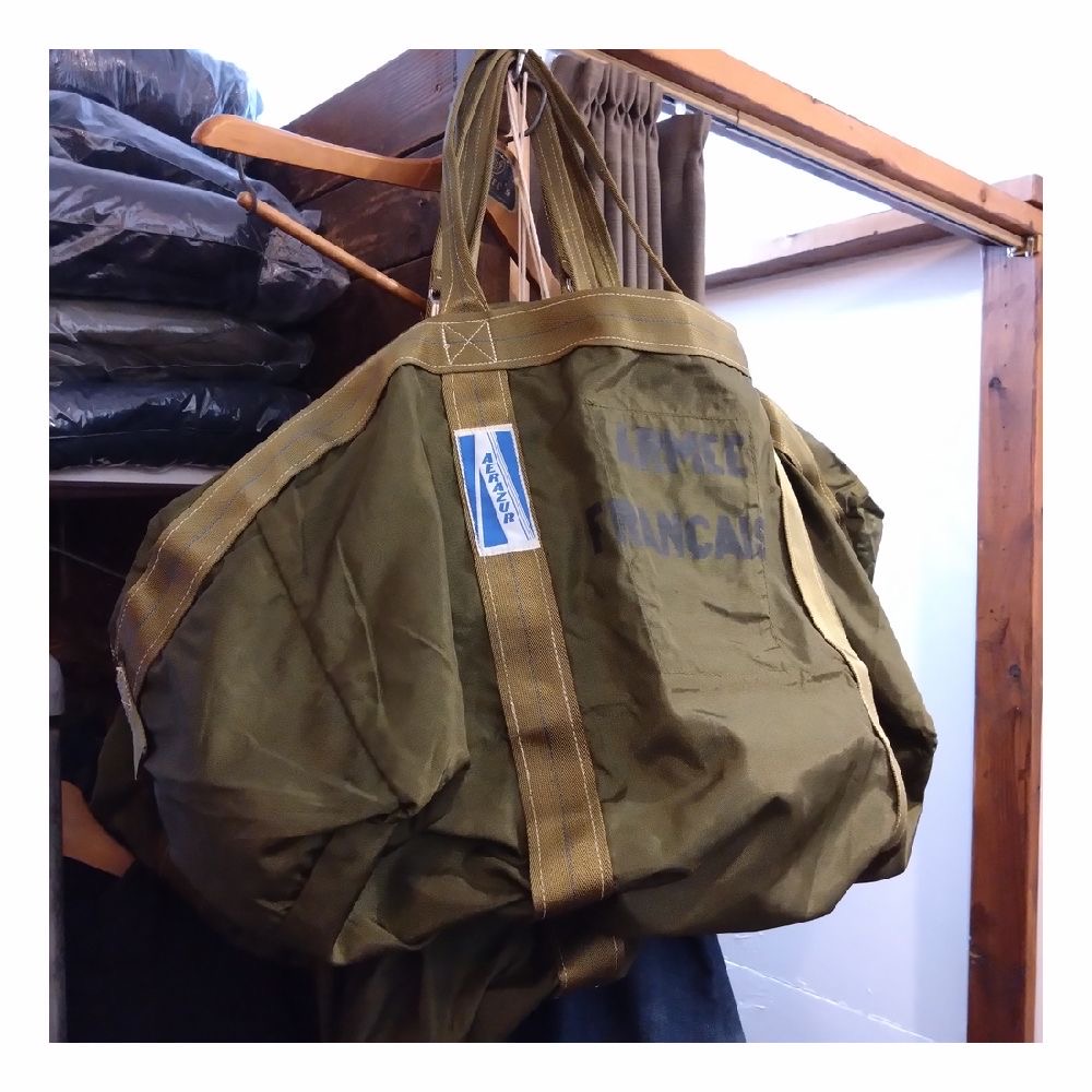 FRANCE AIR FORCE PARATROOPER BAG （フランスエアーフォースパラシュートバッグ）